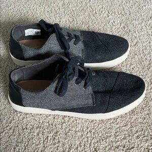 Toms Men's Black and Gray Sneakers